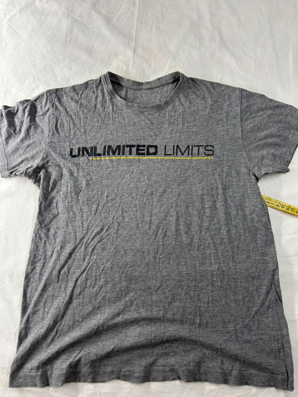 T-shirt cinza com estampa unlimited limits – photo 2
